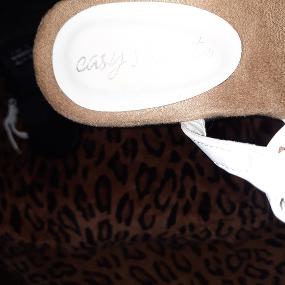 SO Kids White Wedges - Picture 7 of 7